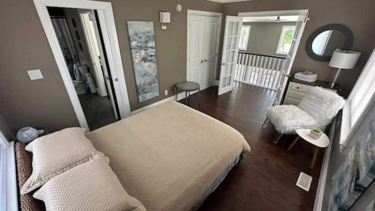 Photo of Bedroom in Town of Essex