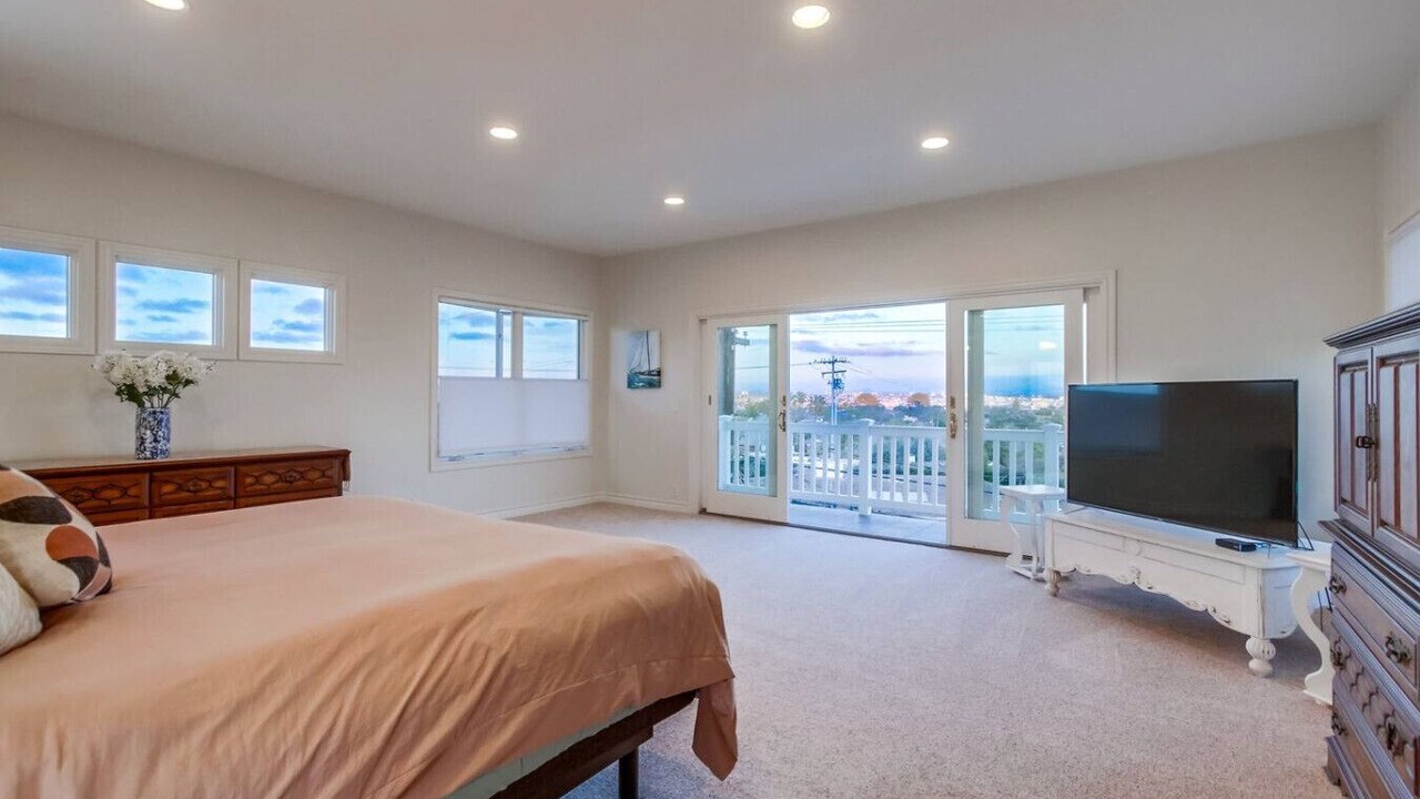 Photo of Bedroom in Sunset Cliffs