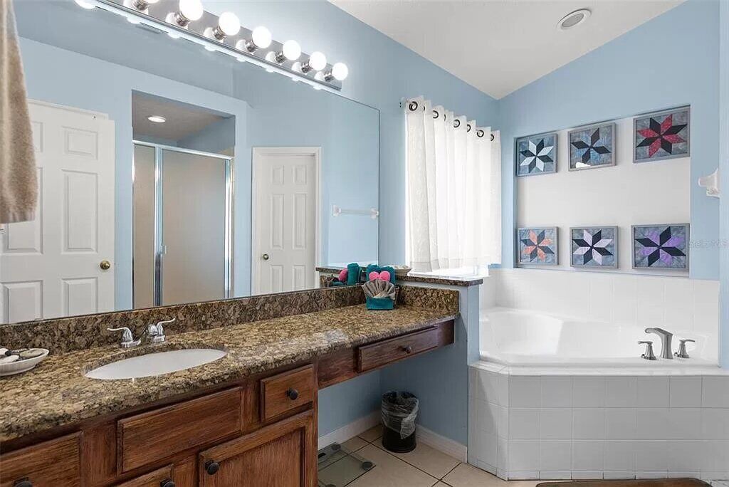 Photo of Bathroom in Lake Berkley