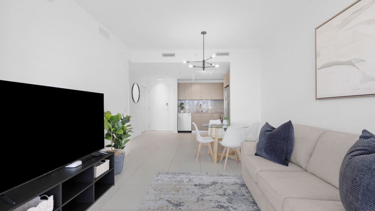 Photo of Livingroom in Doral
