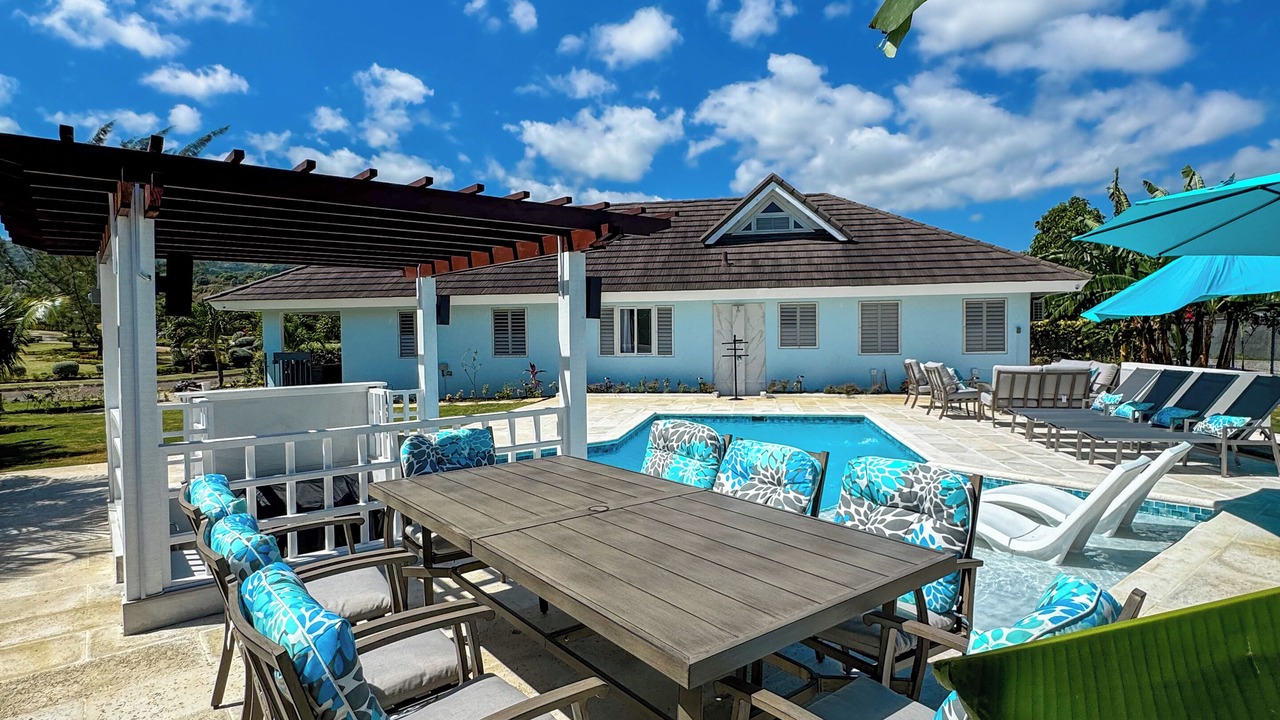 Photo of Outdoor in St. Ann's Bay