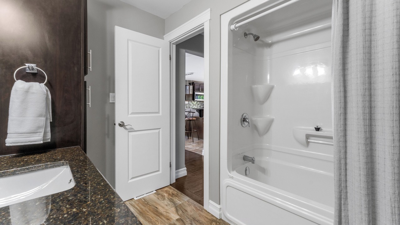 Photo of Bathroom in Boblo Island
