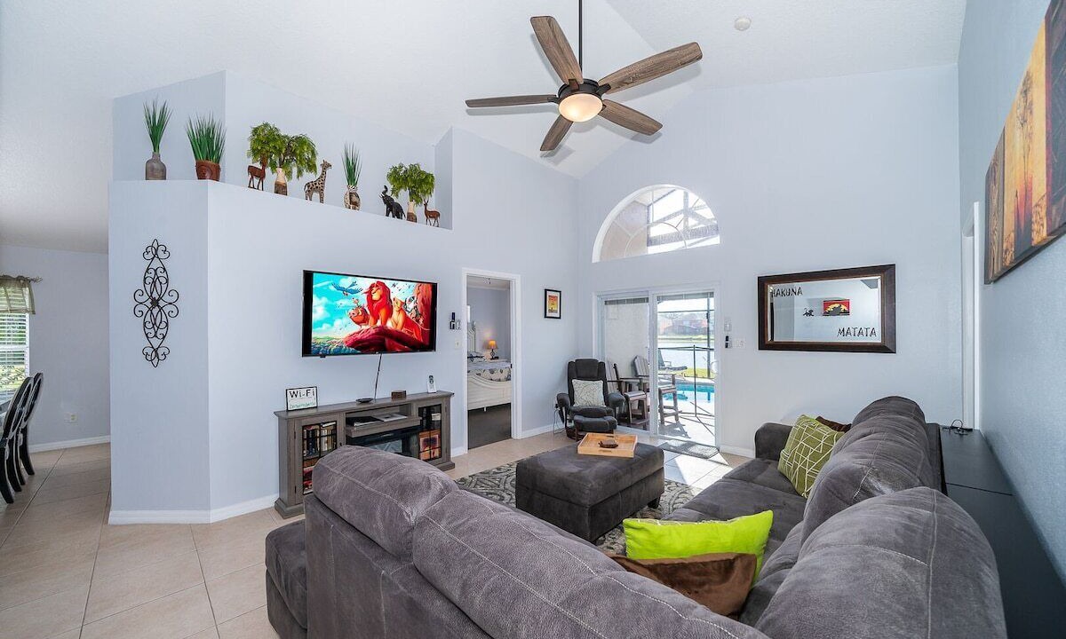 Photo of Bedroom in Crystal Cove