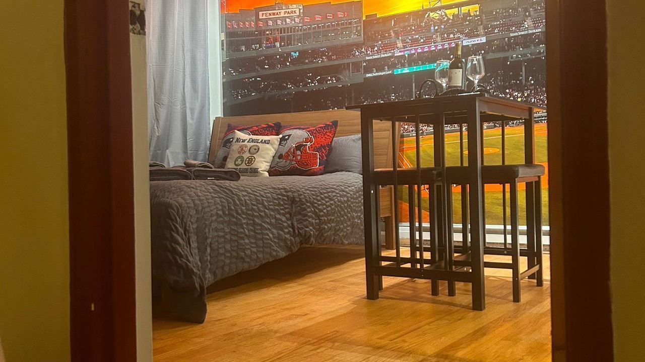 Photo of Bedroom in Leather District