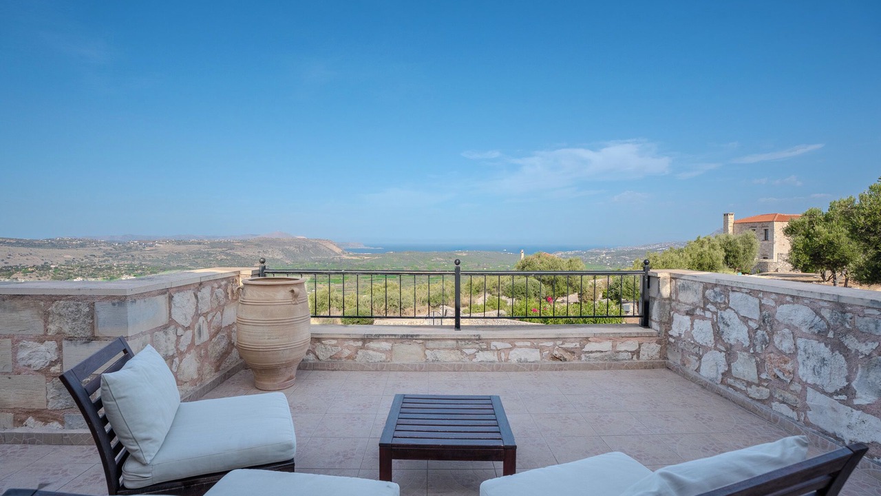 Photo of Patio Balcony in Makhairoi