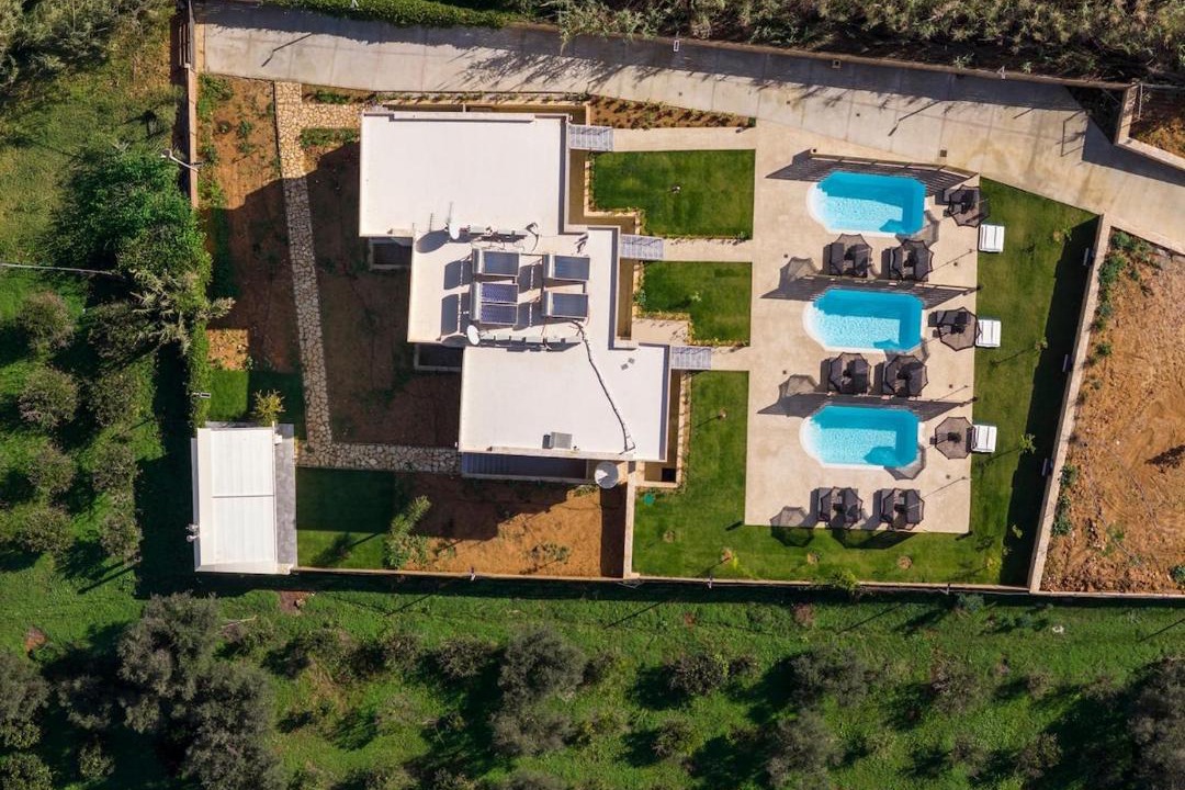 Photo of Others in Pyrgos Psilonerou
