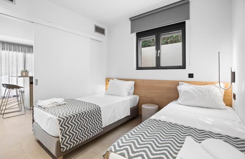 Platanias Town Apartment | Twins Apartments