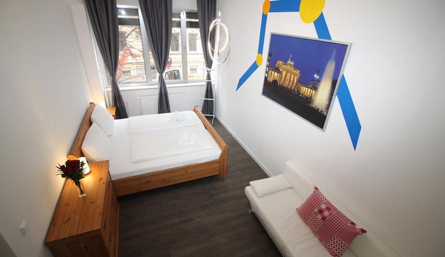 5 rooms, up to 11 persons, luxuriously furnished, "Iris5"