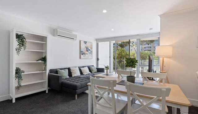 Central Braddon Retreat with Balcony & Pool Access