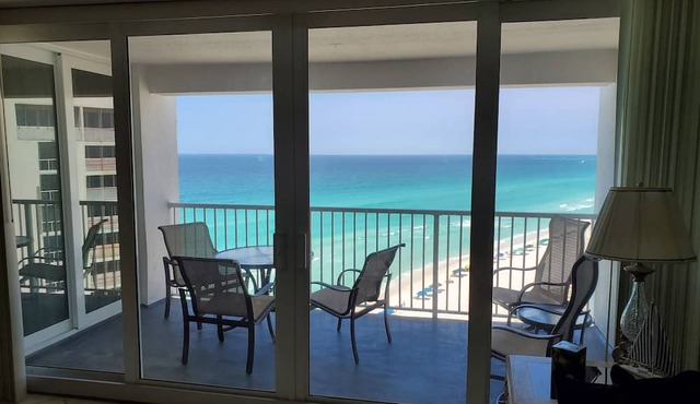 Amazing Beachfront Destin Condo With Ocean Views from All Rooms